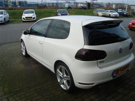 Volkswagen Golf - 1.6 TDI Highline - 1