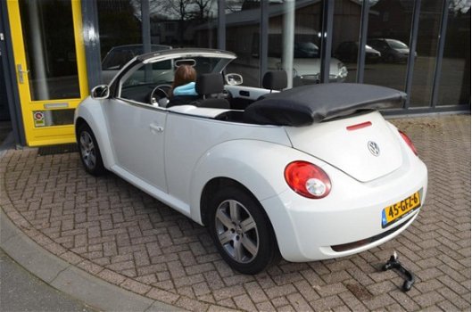 Volkswagen New Beetle Cabriolet - 2.0 Highline - 1