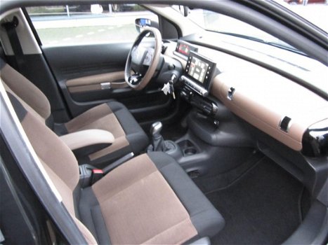 Citroën C4 Cactus - 1.2 PureTech Shine /NAVIGATIE/CLIMATE EN CRUISE CONTROL/1e EIGENAAR/110PK/LM VEL - 1