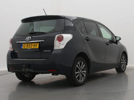 Toyota Verso - 1.8 VVT-i Dynamic Business | Automaat | Leder | Parkeersensoren | Zeer Luxe - 1