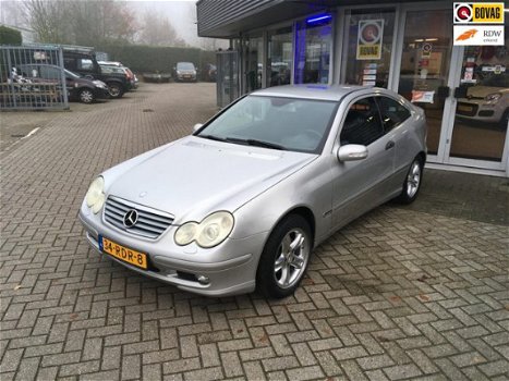 Mercedes-Benz C-klasse Sportcoupé - 180 K. | Auto Airco | Cruise Control | L.Met. Velgen 16 