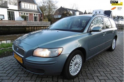 Volvo V50 - 1.8 125pk Schuifdak Clima Cruise Trekhaak 1300kg Onderhoudshistorie - 1