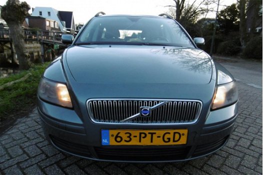 Volvo V50 - 1.8 125pk Schuifdak Clima Cruise Trekhaak 1300kg Onderhoudshistorie - 1