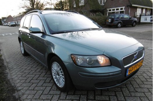 Volvo V50 - 1.8 125pk Schuifdak Clima Cruise Trekhaak 1300kg Onderhoudshistorie - 1