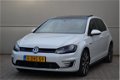 Volkswagen Golf - 1.4 TSI GTE 204 PK (PRIJS = EXCL. BTW) Camera, Navi, Key-less, Pano-dak, 18 inch - 1 - Thumbnail