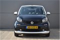 Smart Fortwo cabrio - 1.0 Passion Aut. Clima, Multi Stuur, LMV, Two Tone - 1 - Thumbnail