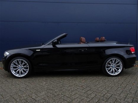 BMW 1-serie Cabrio - 118i Executive 143pk LEER/CRUISE/STOELVERWARMING - 1