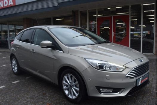 Ford Focus - 1.0 Titanium Edition /navigatie/pdc/cruise - 1