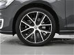 Volkswagen Golf - 1.4 TSI GTE 204 PK AUT. *EXCL. BTW* + 18 INCH / LED / NAVIGATIE / DAB - 1 - Thumbnail