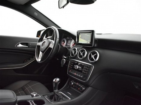 Mercedes-Benz A-klasse - 200 URBAN 157 PK + STOELVERWARMING / 18 INCH / NAVIGATIE / XENON - 1