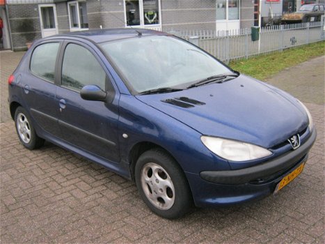 Peugeot 206 - 1.4 X-line - 1