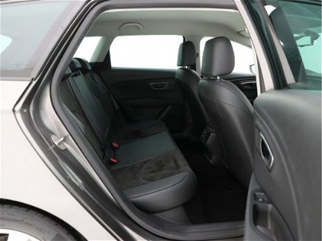 Seat Leon ST - 1.6 TDI Ecomotive Lease Sport *1/2LEDER+XENON+NAVI+PDC+ECC+CRUISE - 1