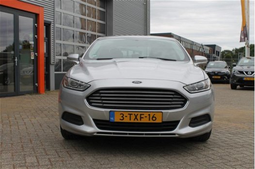 Ford Fusion - Mondeo 2.0 SE HYBRID AUTOMAAT / NAVI / PARKEERSENSOREN / WINTERBANDENSET - 1