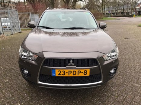 Mitsubishi Outlander - 2.4 Instyle Keyless 7 Pers - 1