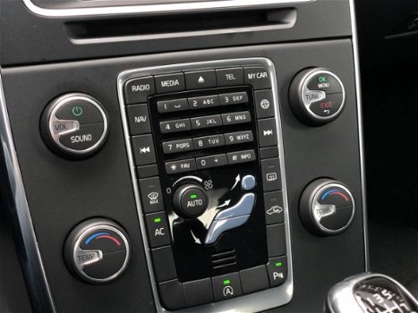Volvo S60 - 2.0 T4 Kinetic 190PK Full map navi | High Performance Audio - 1