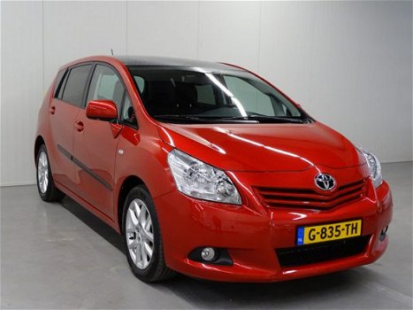 Toyota Verso - 1.8 VVT-i Panoramic 5p Automaat | PDC | Camera | Keyless | Licht en regensensor - 1