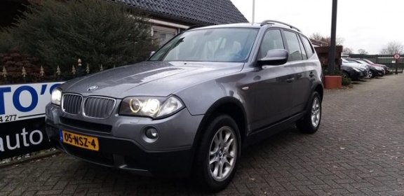 BMW X3 - 2.0d Automaat / Xenon / Leer / Panoramadak / Navi / Stoelverwarming / PDC - 1