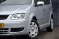 Volkswagen Touran - 1.6-16V FSI Turijn * NETTE AUTO * NIEUWE APK * AIRCO * CRUISE CONTROLE - 1 - Thumbnail