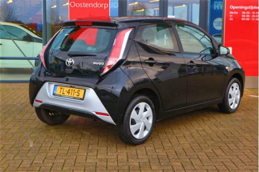 Toyota Aygo - 1.0 VVT-i x-Play | Rijklaar incl. 24 mnd garantie | Automaat - 1