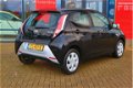 Toyota Aygo - 1.0 VVT-i x-Play | Rijklaar incl. 24 mnd garantie | Automaat - 1 - Thumbnail