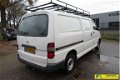 Toyota HiAce - HIACE 2.4D LANG - 1 - Thumbnail