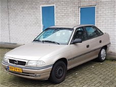 Opel Astra - 1.6i Season APK 119.000 km