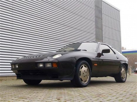 Porsche 928 - 4.5 Coupé 1977 Early Model, 5 Speed Manual, Barnfind! - 1