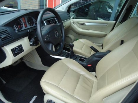 Mercedes-Benz B-klasse - 150 *LEDER INTERIEUR* *APK T/M 26-11-2020 - 1