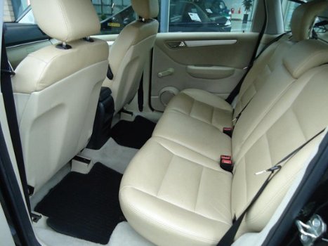 Mercedes-Benz B-klasse - 150 *LEDER INTERIEUR* *APK T/M 26-11-2020 - 1