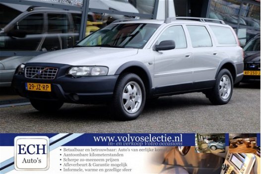 Volvo XC70 - 2.5T Automaat, Prestige, Navi, Leer, Dolby - 1