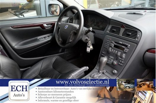 Volvo XC70 - 2.5T Automaat, Prestige, Navi, Leer, Dolby - 1