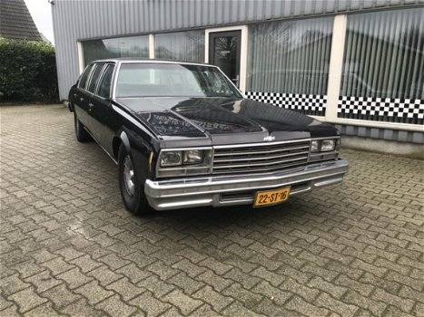 Chevrolet Impala - (VERLENGD) Limo V8 Wegenbelastingvrij - 1