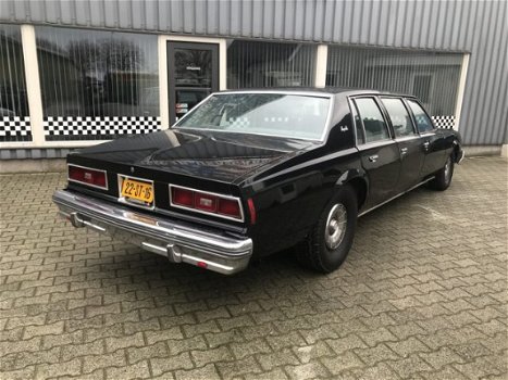 Chevrolet Impala - (VERLENGD) Limo V8 Wegenbelastingvrij - 1