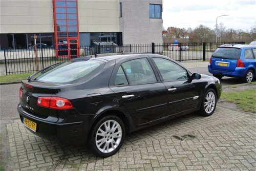 Renault Laguna - 2.0-16V T Initiale airco leder navigatie nieuwe apk inruil mogelijk nap - 1