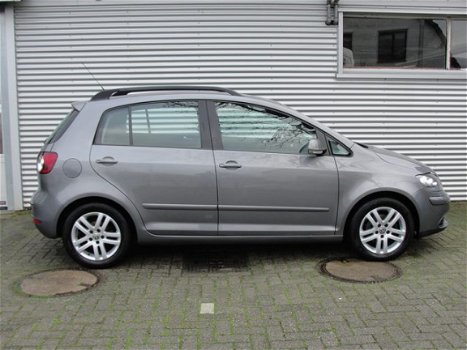 Volkswagen Golf Plus - 1.6 Automaat I Airco I Cruise I trekhaak - 1