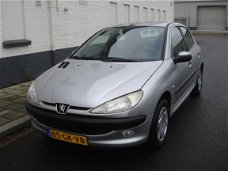 Peugeot 206 - 1.6-16V Gentry AUTOMAAT - Nette auto