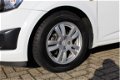 Chevrolet Aveo - 1.2 5-DEURS | Airco | Elektrische ramen - 1 - Thumbnail