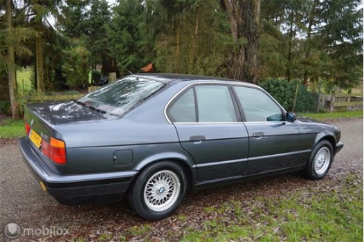 BMW 5-serie - E34 540iA Executive 4.0 V8 Youngtimer NAP - 1