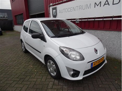 Renault Twingo - 1.2-16V Authentique 81 DKM NAP // Airco // - 1