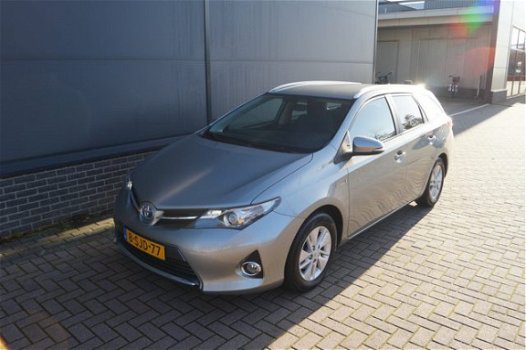 Toyota Auris Touring Sports - 1.8 Hybrid Aspiration l Achteruitrijcamera l Navigatie - 1