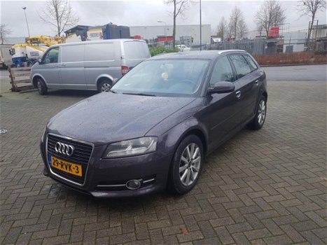 Audi A3 Sportback - 2.0 TDI 140pk LEER NAVI XENON - 1