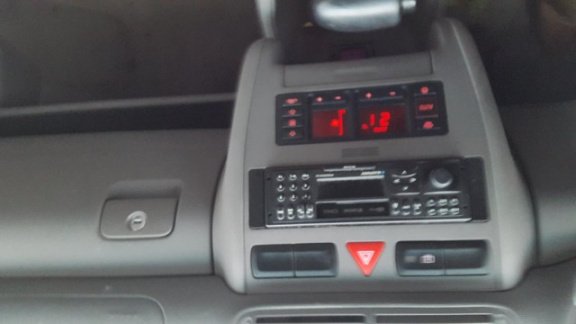 Audi A3 - 1.6 Ambiente Automaat - 1