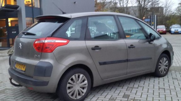 Citroën C4 Picasso - 1.8-16V Prestige 5p - 1