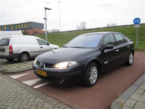 Renault Laguna - 2.0-16V T Initiale - 1