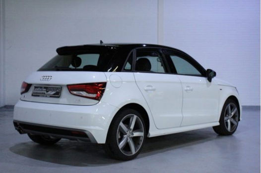 Audi A1 Sportback - 1.0 TFSI Ultra 95pk Adrenalin S Line Airco ECC, Xenon, Navi voorbereiding, Dak Z - 1