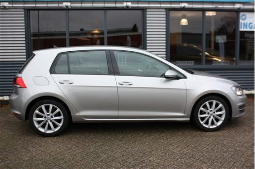 Volkswagen Golf - 1.2 TSI NAVI CLIMA CRUISE HALF LEDER PDC ACHTERUITRIJCAMERA STOELVERWARMING 16''LM - 1