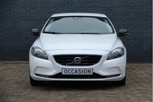 Volvo V40 - 2.0 D2 Ocean Race Business I INCL. € 695, 00 AFL.KOSTEN + BOVAG GARANTIE - 1