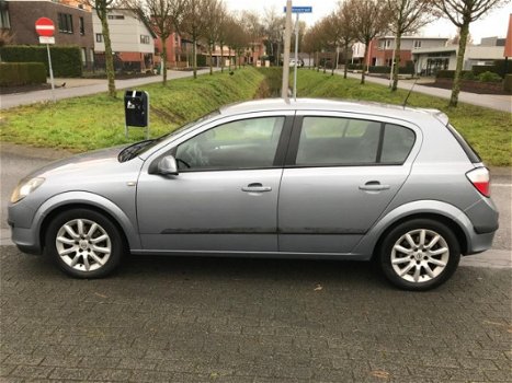 Opel Astra - 1.7 CDTi Sport *APK*AIRCO*DRIEM.VERV.BIJ276DKM - 1