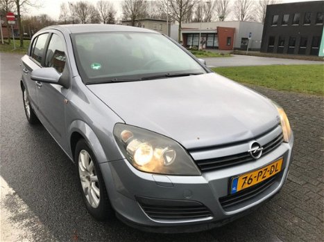 Opel Astra - 1.7 CDTi Sport *APK*AIRCO*DRIEM.VERV.BIJ276DKM - 1