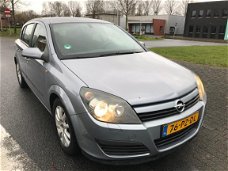 Opel Astra - 1.7 CDTi Sport *APK*AIRCO*DRIEM.VERV.BIJ276DKM